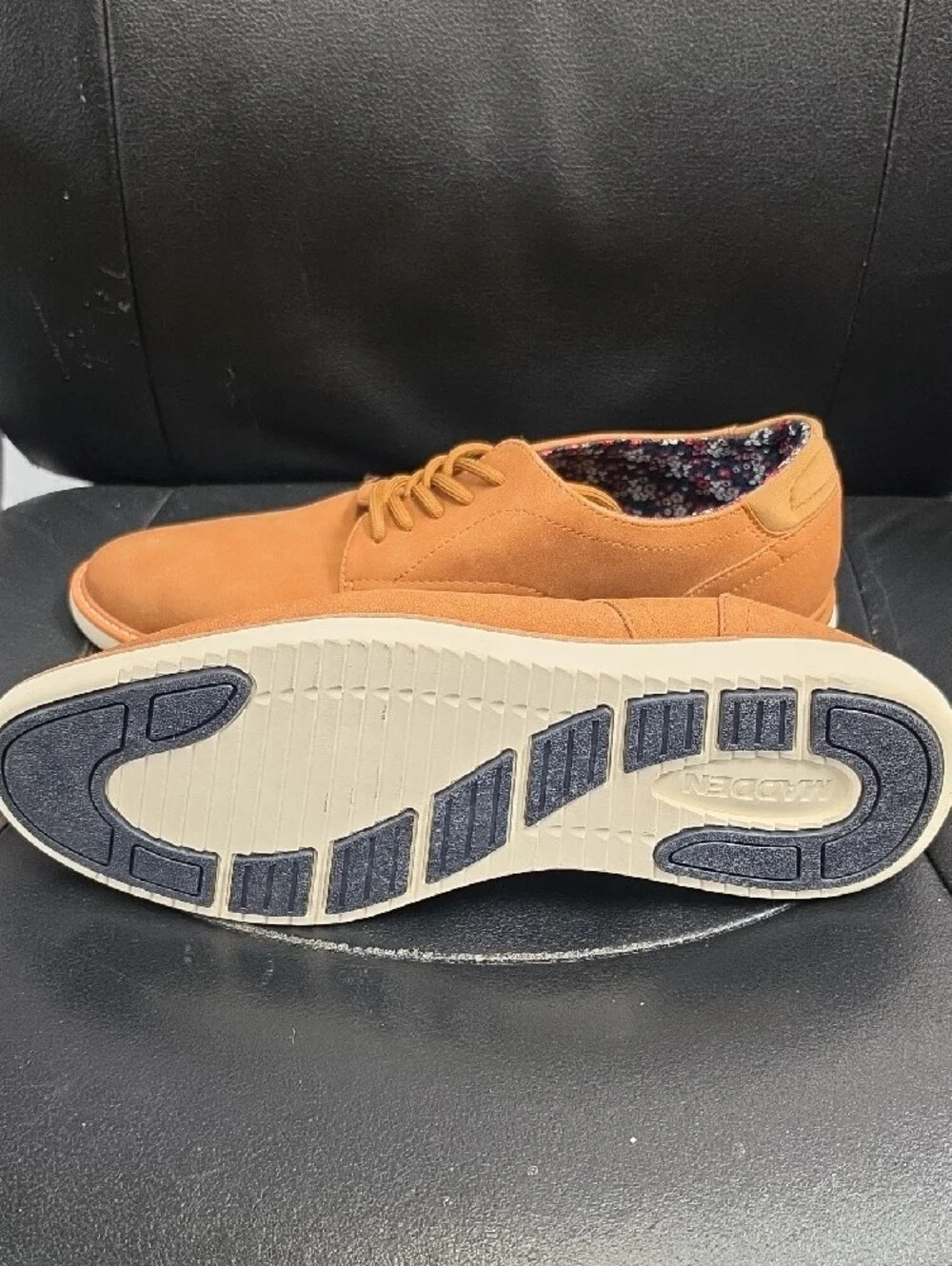 Men's Casual Lace-Up Shoes in Tan